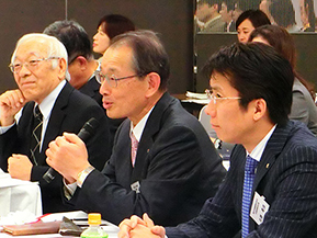 会長　中村　量一　氏　学校法人中村学園　理事長